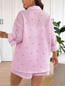 Embrisa Ropa de otoño para mujeres de talla grande, conjuntos de ropa escolar: camisa de rayas abierta al frente con mangas ajustables y conjunto de shorts para mujeres - Rosa Pálido - Ver 6
