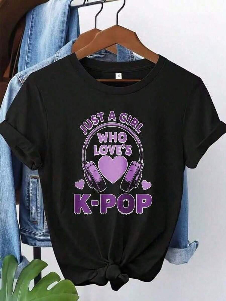 Blusas para mujer - Camiseta con estampado de logotipo y letras de K-Pop - Camiseta de gran tamaño con temática de la cultura pop coreana, ropa para fans de K-Drama, corte relajado, manga corta, cuello redondo, top casual para atuendos de ídolos de K-Pop y uso en todas las estaciones. Adecuada para primavera, verano y otoño. ,Premium Soft Pure Cotton Short Sleeve Top, Casual Relaxed Fit Fashion Piece For Young Female Women, Ideal For Street Fashion School Daily Beach Travel Outdoor Dating Simple Casual Clothesy2k playeras de hombre algodón camiseta de algodón mujer playeras de niño camisetas playeras de niña tops para adolescentes y23k mujer - Negro - Ver 1