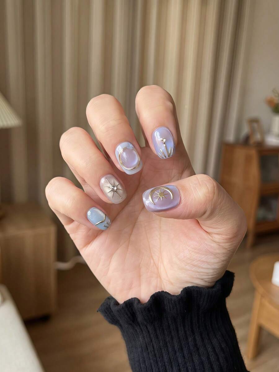 30pcs Crescent Moon Cartoon 3D Printed False Nails, Suitable For Party, Holiday And Daily Use. Includes 1pc Glue And 1pc Nail File - Multicolor - View 1