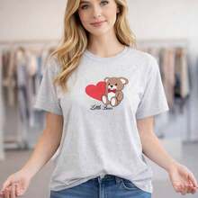 Women's Plus Size Cotton T-Shirt M-5XL, Short Sleeve And Round Neck, With A Cute Teddy Bear And Red Heart Print, Loose Fit, Ideal For Everyday Wear, Soft And Comfortable Fabric, Perfect For Spring And Summer, Fashionable Graphic T-Shirts For Curvy Women. - 淺灰色 - 查看 12