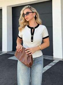 Blusa corta de mujer con cuello redondo, ribete de contraste, botones metálicos de media cartera, manga corta y ajustada.Tops cortos de mujer elegantes, lindos y de estilo preppy. - Blanco y Negro 2 - Ver 9