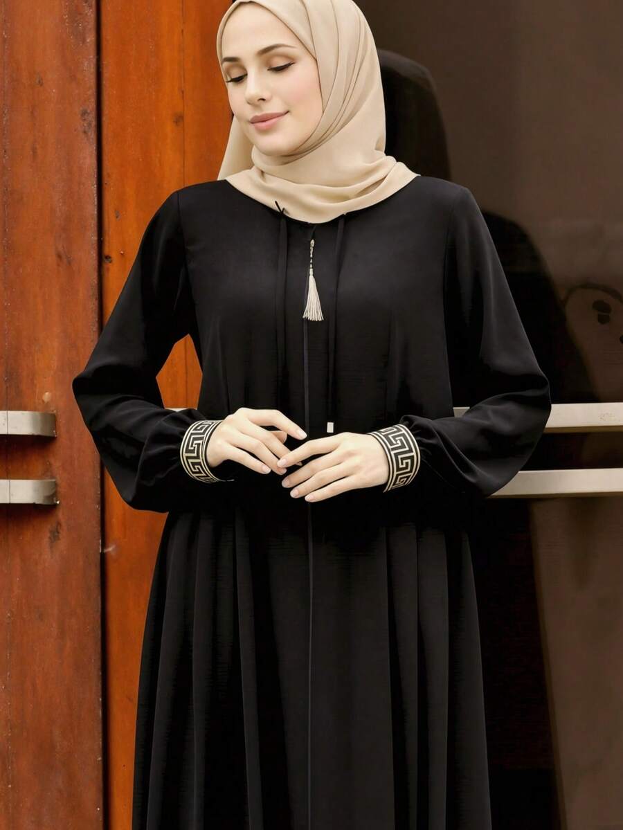 Women's Casual High-End Fringe Zipper Pocket Inserted Traditional Arabic Robe Black