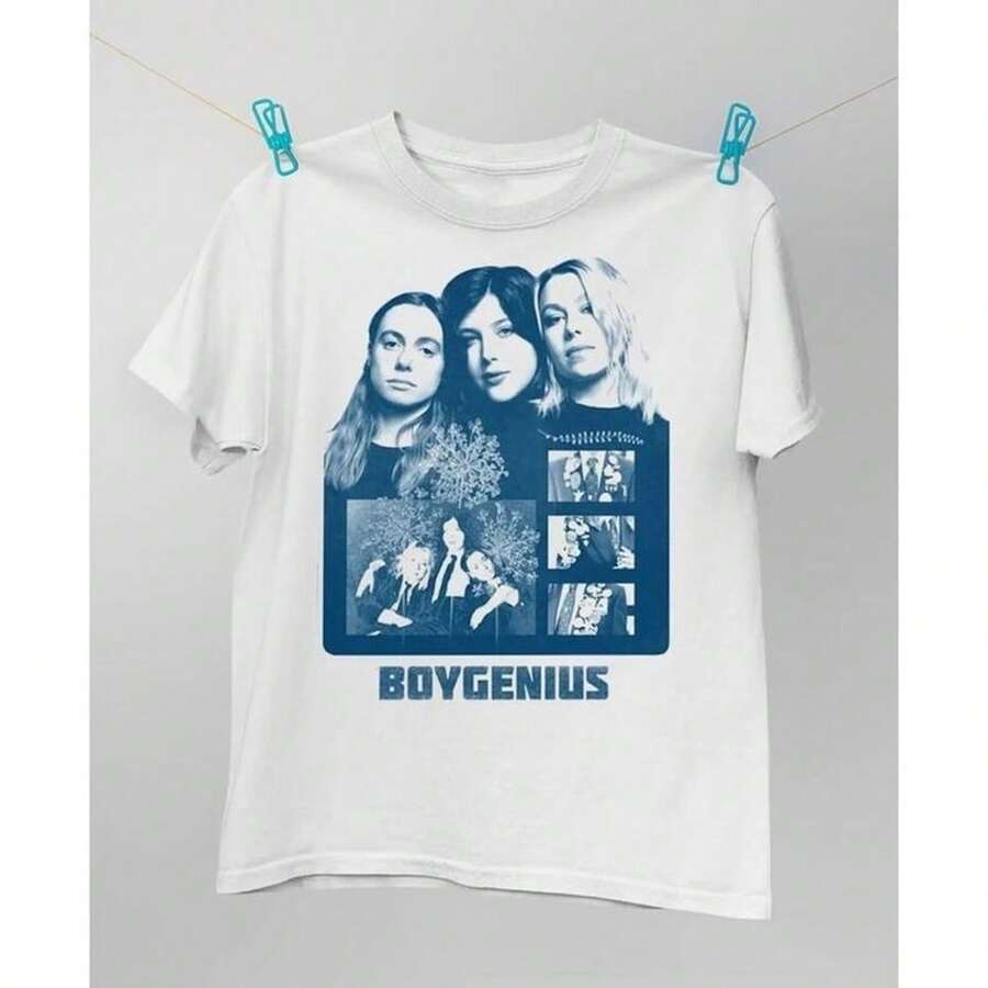 Boygenius Band T-Shirt, Unisex, Gift For Fans. Color: Black/White. Size: Various. 220g Cotton T-Shirt, Essential Unisex, 220g Of Unique Softness. Designed To Fit All People, Men And Women Alike. Durable, High-Quality Fabric, Ready For Any Cut, Delicate To The Touch But Built To Withstand. Lightweight Tops For Women, Autumn Outfits, Vacation Wear, New Year's Costumes For Her. - 白色 - 查看 1