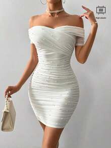 Vestido mini ajustado de mujer con hombros abiertos, manga corta, abalorios y drapeado - Blanco - Ver 7