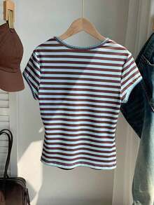 2026 Nueva Moda Camiseta Casual Versátil de Mujer con Cuello Redondo y Mangas Cortas, Contraste de Ribete, Top de Verano, Ropa de Primavera para Exteriores, Top Beige Casual Y2K - Marrón 2 - Ver 2