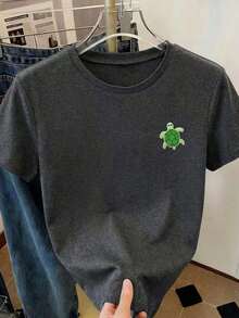 Camiseta de mujer de manga corta y cuello redondo con patrón de bordado de cactus - Gris Oscuro - Ver 1