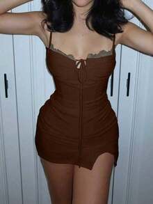 Vestido de mujer de unicolor, sexy, con tirantes de espagueti, parche de encaje, nudo delantero, ajustado con abertura lateral, vestido de verano, versátil, para verano y primavera, vestido casual elegante blanco - Café integral - Ver 7