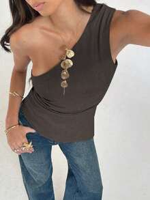 Blusa de moda sin mangas para mujer con cuello oblicuo y fruncido lateral para el trabajo - Marrón - Ver 1
