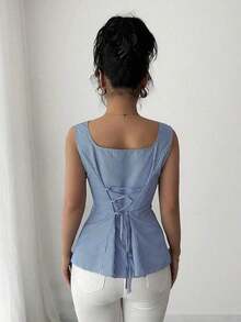 Camisa sin mangas con cuello cuadrado, cintura con lazo y rayas para el verano 2025 - Azul y blanco - Ver 2