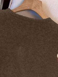 1 pieza Chaleco de punto de mujer minimalista de unicolor con botón de metal suave, parte superior casual versátil, suéter de moda de cuello redondo - Marrón 2 - Ver 4
