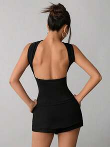Top corto de mujer elegante y sexy con cuello halter y espalda descubierta - Negro - Ver 2