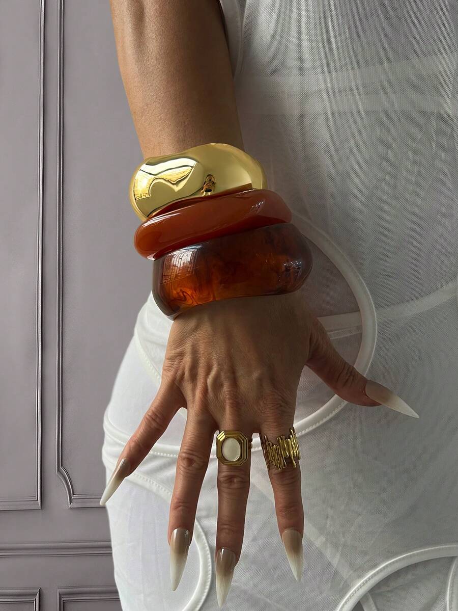 Bộ 3 vòng tay charm, vòng tay vàng, vòng tay nhựa, vòng tay đỏ, vòng tay bản rộng, vòng tay dày, bộ vòng tay phối vàng & đỏ, bộ vòng tay, vòng tay bản rộng, vòng tay nữ, quà tặng cho nữ - Nhiều màu - Xem 1