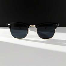 1 Pair Of Vintage-Style Men's Fashion Glasses, Oval Eyebrow Frame Decoration, Metal Frame, PC Lenses - Suitable Business, Parties, And As A Holiday - Black - View 5