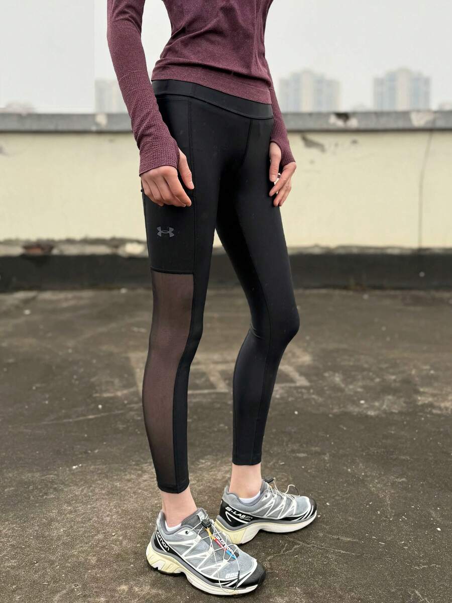 Under Armour HeatGear 女子專業跑步健身網紗拼接緊身運動長褲 - 黑色 - 查看 1