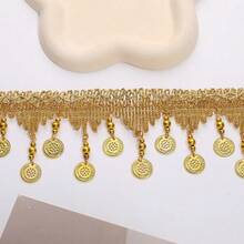 Mặt dây chuyền kim loại mạ vàng sáng bóng, 2 kích cỡ 5.5/7cm, viền ren thêu | Dây tua rua, thích hợp làm phụ kiện may vá, trang trí trang phục khiêu vũ, trang trí mặt dây chuyền DIY, trang trí nhà cửa, tiệc tùng. - nhiều màu - Xem 1
