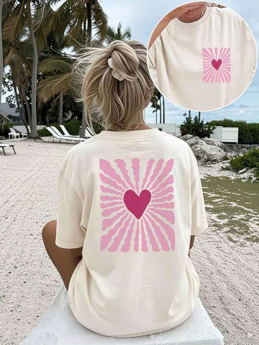 1 Piece Of Short-Sleeved T-Shirt With A Round Neck And Heart And Stripe Print. This Women's Short-Sleeved T-Shirt Features A Casual And Minimalist Style With A Round Neck, A Cute Design, And A Relaxed Fit, Making It Ideal For Everyday Wear And Vacations. Summer. 100% Cotton. - 杏色 - 查看 1