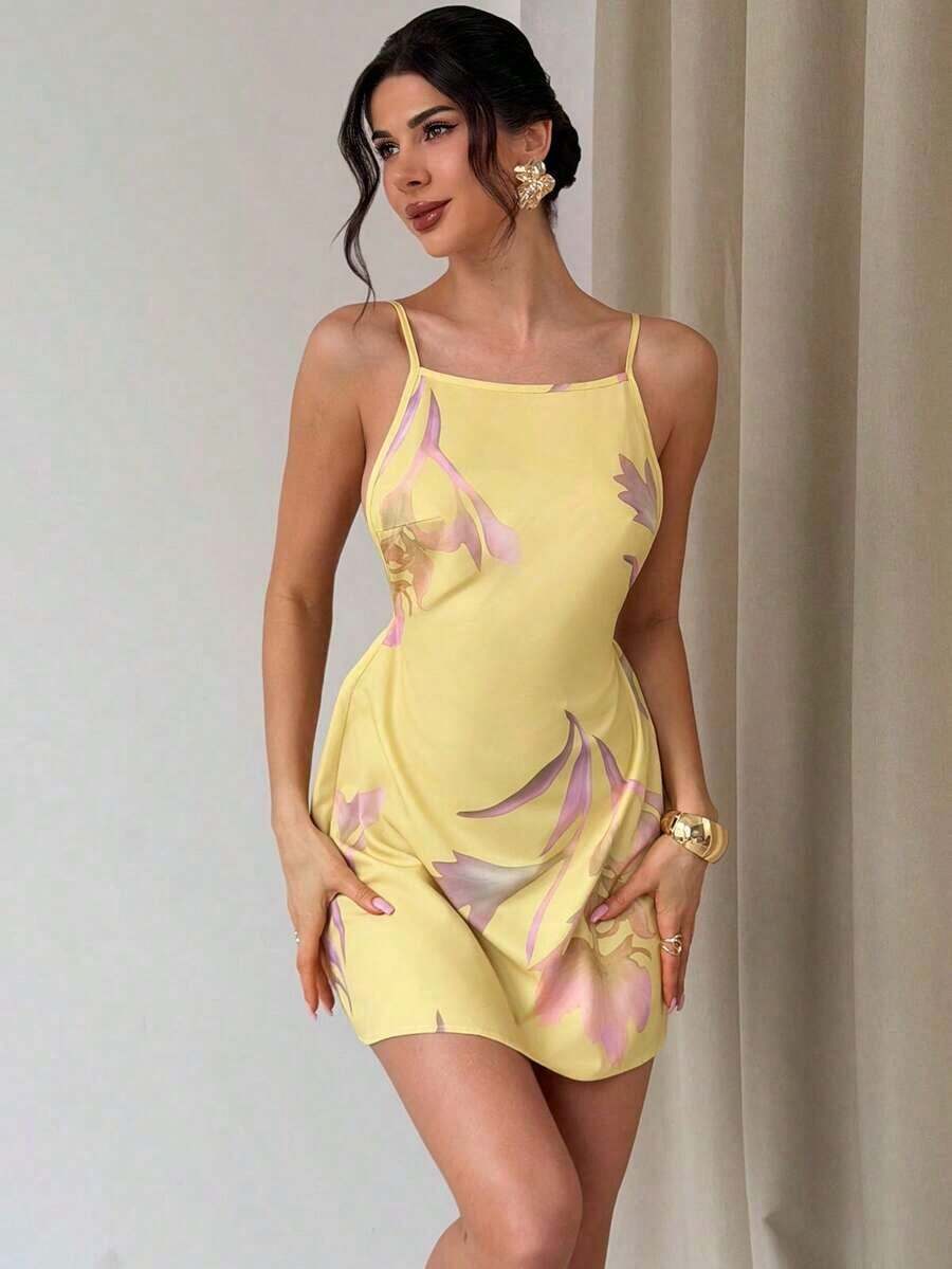 Vestido casual de mujer con estampado floral amarillo, de tirantes finos y espalda descubierta, vestido suelto de estilo hawaiano para vacaciones, vestidos de verano amarillo mantequilla para mujeres - Multicolor - Ver 1