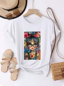 Women's Comfortable And Casual Short-Sleeved T-Shirt With A Round Neck, Featuring A Graphic Of A Girl Wearing Glasses And A Heart Pattern On The Chest. Round Neck, Regular Length, Suitable For All Seasons. Perfect For Everyday Wear, Ideal For Spring And Summer. - 白色 - 查看 6