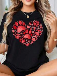 One-Piece Plus-Size Valentine's Day T-Shirt With Dog Paw Prints And Love Messages, Perfect For Dog Lovers. This Adorable Pet Design T-Shirt Features Romantic Phrases And Hearts, Making It Ideal For Valentine's Day And Pet Owners. Made From 180g Soft Cotton. - 黑色 - 查看 7