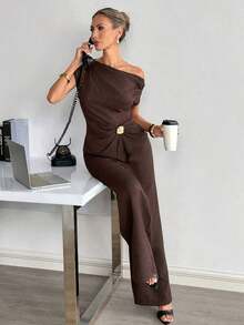 Conjunto informal de top con hombros fruncidos y decoración metálica, y pantalones de mujer de unicolor - Marrón 2 - Ver 10