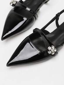 Mẫu sandal đế bằng mũi nhọn màu đen tối giản dành cho nữ, thời trang Xuân/Hè mới. - màu đen - Xem 3