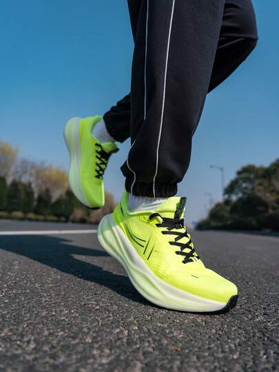 XTEP 2026 Nuevos zapatos para correr con amortiguación y transpirables, cómodos y con absorción de impactos para uso diario y en carretera, amarillo neón/negro