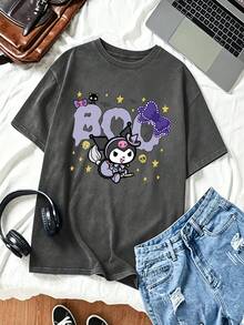 SANRIO Slogan & Number Graphic Drop Shoulder Short Sleeve T-Shirt - Negro - Ver 8