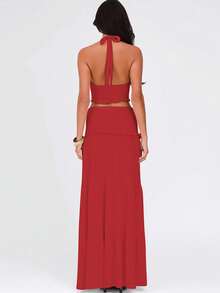 Two-Piece Set: Sleeveless Top With V-Neck And  Halter Neck And Long Ruffled Skirt - 紅色 - 查看 3