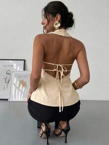 negra ajustada de estilo casual y elegante para la temporada de primavera/verano, con cuello asimétrico, sin mangas, escote halter, espalda descubierta y decoración de lazo - Caqui - Ver 5