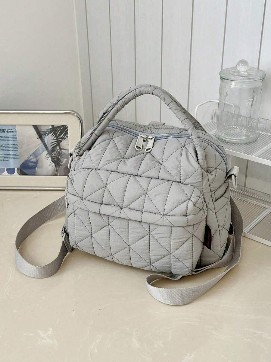 1 chiếc balo nữ kiểu dáng đám mây chần bông, chất liệu nylon nhẹ, thích hợp sử dụng hàng ngày và du lịch. - Nhiều màu - Xem 1