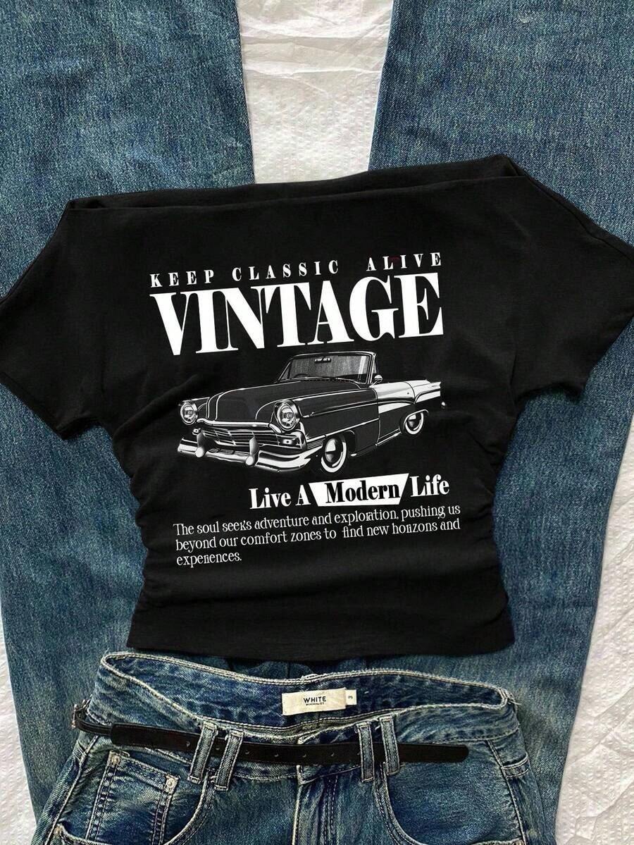 Camiseta de manga corta ajustada con un hombro, con estampado retro de coche y letras, estilo vintage casual, adecuada para el verano - Negro - Ver 1