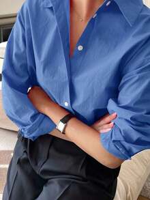 Camisa holgada de mujer de unicolor, de manga larga y de abotonadura sencilla - azul real - Ver 4