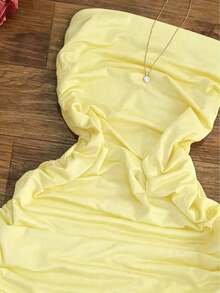Elegante vestido ajustado de color vino tinto con cuello halter, con diseño asimétrico y fluido, perfecto para fiestas, vacaciones en la playa, festivales de música, salidas y citas, vestido ajustado de verano para mujer, vestido de fiesta para mujer - amarillo ganso - Ver 5