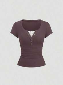 Camiseta de manga corta de unicolor con recorte de encaje de ojal semi-abierto para mujer, estilo urbano - Marrón - Ver 8