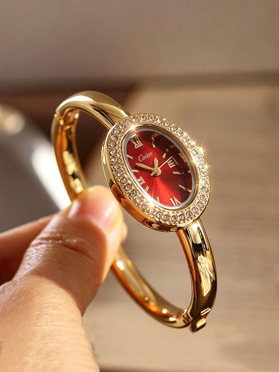 1 chiếc đồng hồ đeo tay nữ, mặt số nhỏ hình bầu dục với chữ số La Mã, dây đeo không điều chỉnh được, phong cách Anh cổ điển, đồng hồ thạch anh thời trang cao cấp, thích hợp cho các dịp như ngày lễ, tiệc tùng, đám cưới, tựu trường, Giáng sinh, Lễ Tạ ơn, Halloween, Lễ Phục sinh, và là món quà lý tưởng dành cho phụ nữ. - Vàng - Xem 1