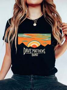 Camiseta Gráfica Vintage de la Dave Matthews Band - Cuello Redondo Casual, Manga Corta, Camiseta de Verano con Diseño de Atardecer, Esquema de Color Naranja, para Fans, Ropa Casual de Verano |   Camiseta con Estampado de Atardecer |   Camisa de tela resistente, adecuada para primavera, verano y otoño. - Negro - Ver 1