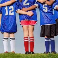 1 par de calcetines de fútbol de caña alta para niños y niñas, calcetines de fútbol cómodos y transpirables, calcetines deportivos que absorben el sudor, calcetines de fútbol gruesos, adecuados para correr, fútbol, baloncesto, rugby de adolescentes, uso profesional en entrenamiento deportivo, adecuados para todas las estaciones. - Multicolor - Ver 6