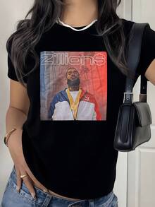 Figura artística que representa una persona con joyas doradas frente a palmeras simbolizando éxito libertad y energía urbana moderna camiseta de mujer casual cómoda y de corte elegante para uso diario - Negro - Ver 8