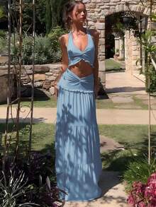 Two-Piece Set: Sleeveless Top With V-Neck And  Halter Neck And Long Ruffled Skirt - 藍色 - 查看 2