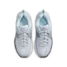 Giày Nike Zoom Vomero 5 Unisex GS thoáng khí, thoải mái, chất liệu lưới, kiểu dáng retro nhẹ, đơn giản, cổ thấp, màu xám/xanh lá cây. - xám xanh - Xem 4
