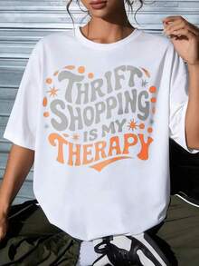 Shopping At Thrift Stores Is My Therapy, Women's Graphic T-Shirt, Plus Size Casual Top, Modern Print T-Shirt, Everyday Wear, Comfortable Fit, Women's Blouses Shirt - 白色 - 查看 3
