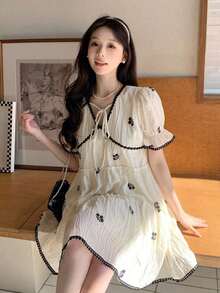 Vestido floral con dobladillo de encaje para mujer - Blanco y Negro - Ver 1