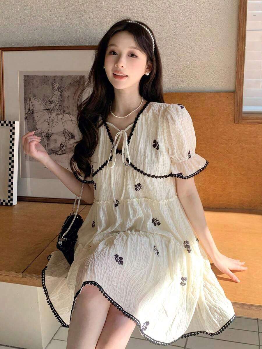 Vestido floral con dobladillo de encaje para mujer - Blanco y Negro - Ver 1