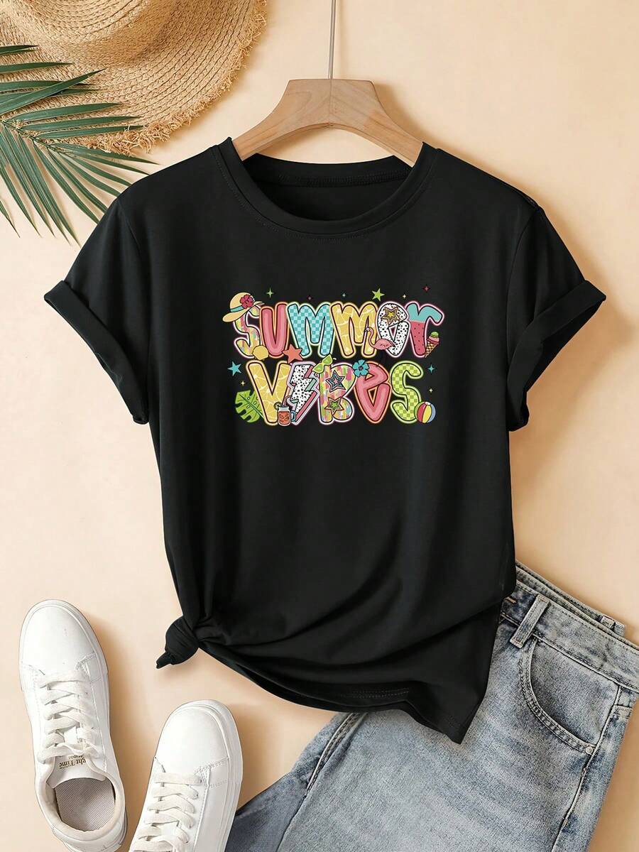Women's T-Shirt With A Vibrant Summer Ice Cream Letter Print, A And Cute Design, Suitable For Young Ladies. It Features Short Sleeves, A Round Neck, And A Pullover Style. Machine Washable, It's A Perfect Choice For Everyday Casual Wear. Ideal As A Gift, Suitable For Home, Office, And Other Occasions. - 黑色 - 查看 1