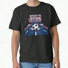 Camiseta Gráfica Retro Sporty Cup 2026, Camiseta de Fútbol 2026 con Banderas Norteamericanas y Estampado _The World Is Coming Home_, Regalo para Él - Negro - Ver 6