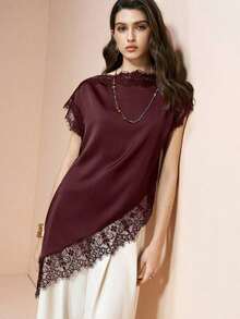 Blusa de mujer , de tela de piqué con lunares en blanco y negro, con empalme de encaje de unicolor y bajo asimétrico, elegante para citas y atuendos de verano - Burdeos - Ver 3