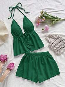 Conjunto de 2 piezas de vacaciones para mujer, top de tirantes con escote en V con textura rojo y shorts sueltos extremadamente cortos, adecuado para citas, fiestas y paseos por la ciudad - Verde Oscuro - Ver 1