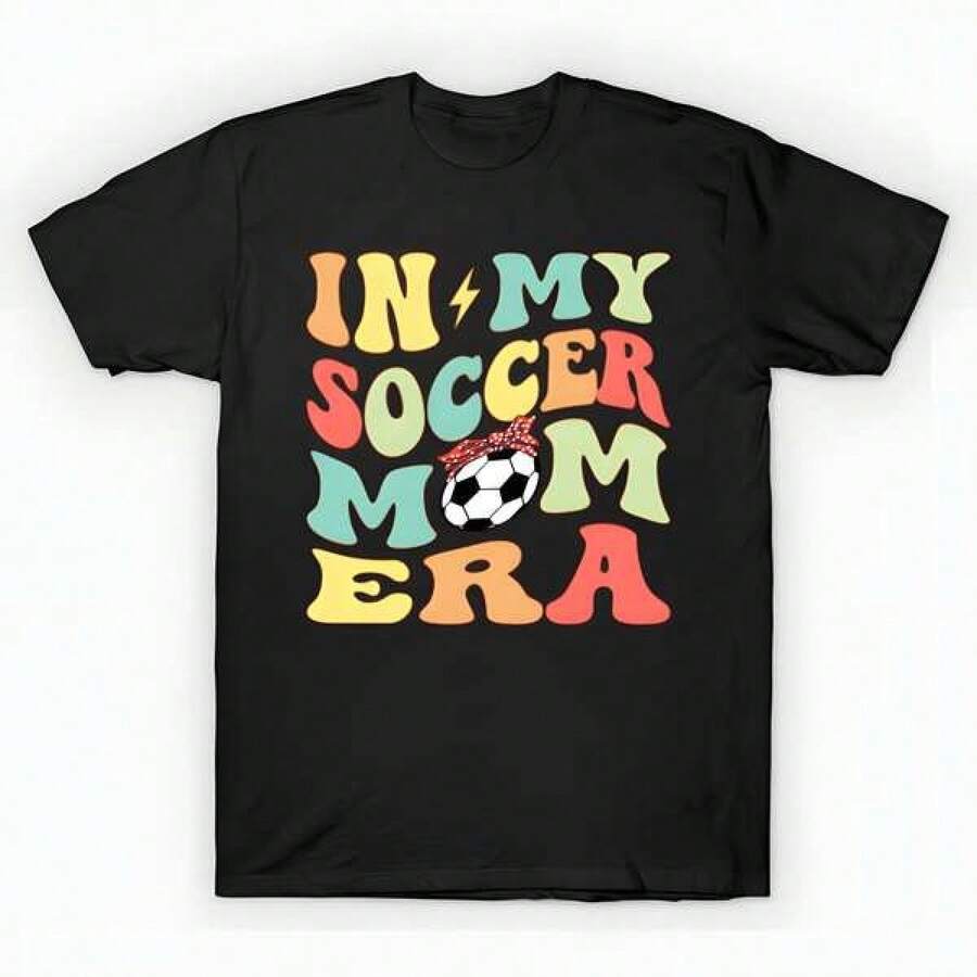 In My Soccer Mom Era Groovy Soccer lover T-Shirt unisex de la de algodón puro de alta densidad de 220 g. C-AmiS-eta uniS-ex 100 % aL-Godón de - Tejido de alta densidad. Apta para todo tipo de perS-onas, ya sean mujeres o hombres. Tejido duradero de alta C-Alidad apto para todas las estaciones, suave al tacto pero duradero. Tops transpirables. Conjuntos de otoño para mujer. Conjuntos de vaC-Aciones para mujer. Disfraz de Halloween para mujer. - Negro - Ver 1