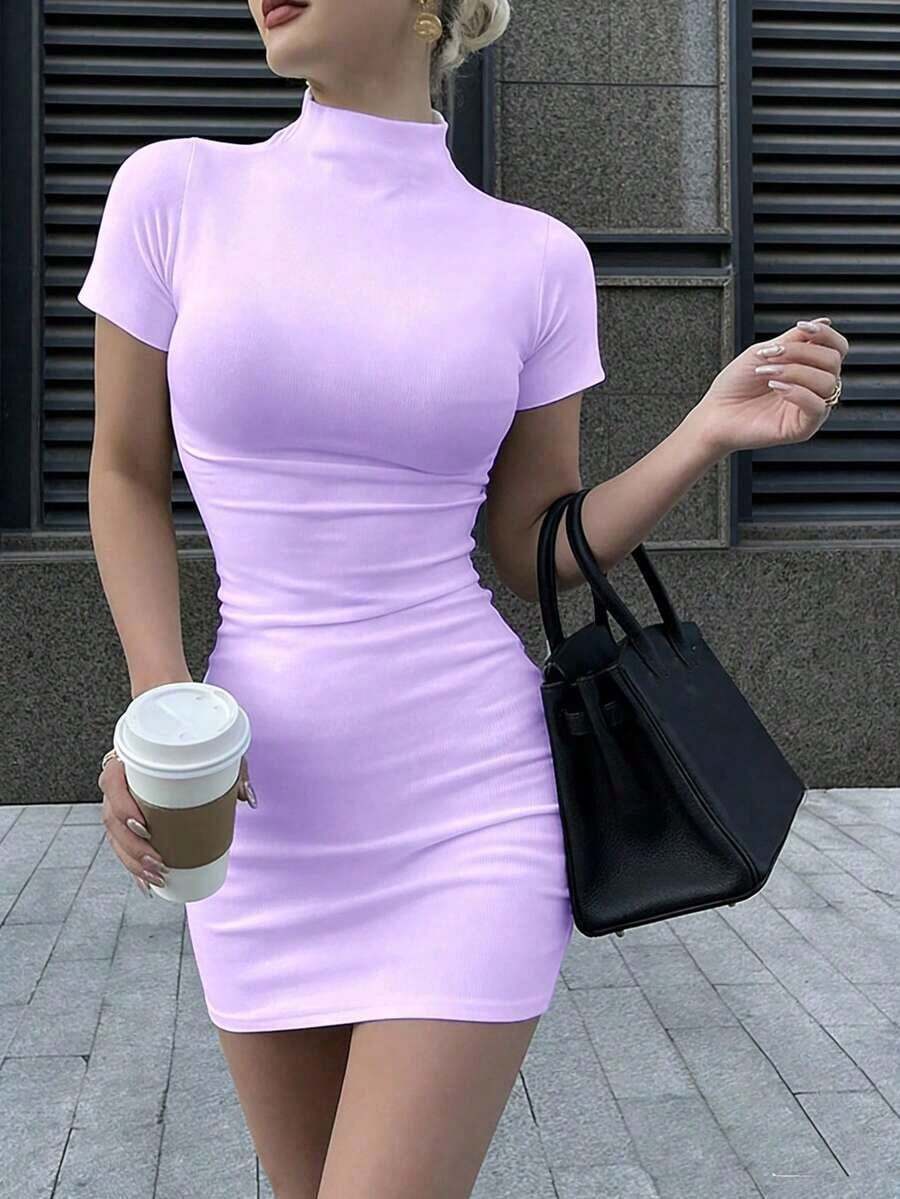 Vestido mini ajustado de manga corta con cuello alto de unicolor minimalista para uso casual y de oficina, para verano - Púrpura malva - Ver 1
