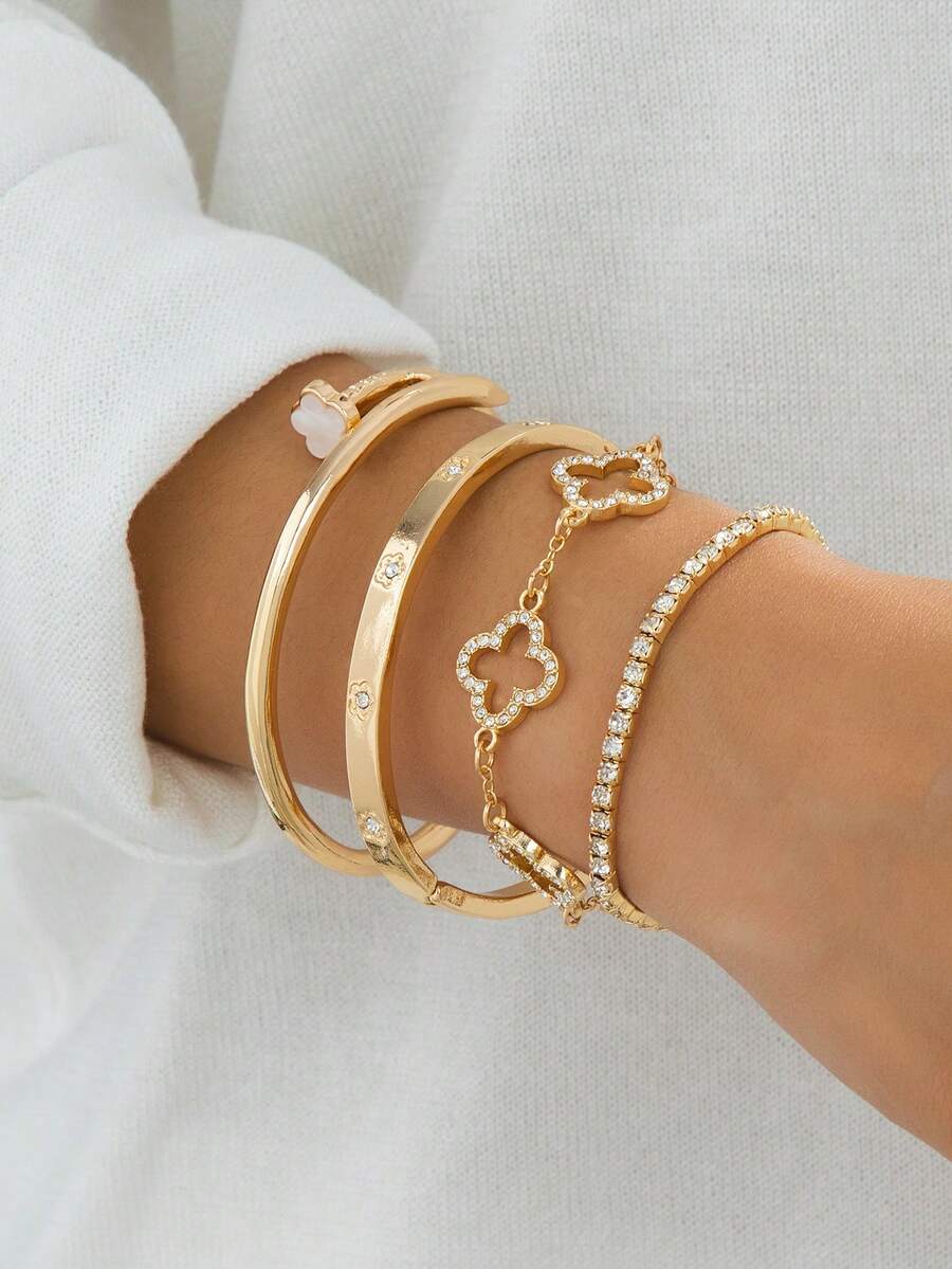 Bộ 4 vòng tay hình cỏ bốn lá rỗng sang trọng, thanh lịch, sáng bóng và tinh tế dành cho nữ. - Vàng - Xem 1